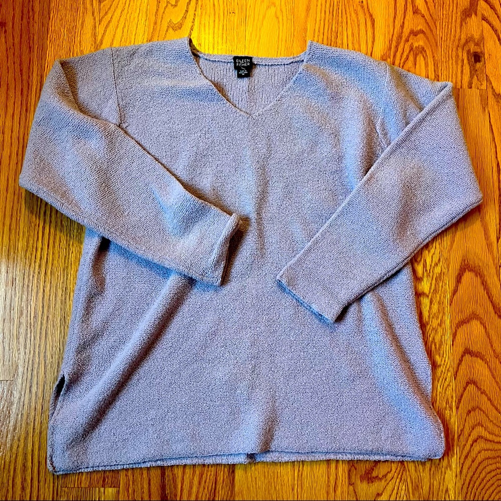 Eileen Fisher light purple v-neck wool blend sweater size medium